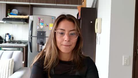 Snapshot of greta_miss chatting on October 2025 04:30:02 PM Emmy online show from October 2025 04:30:02 PM