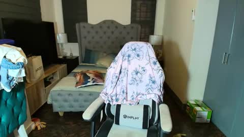 Snapshot of greta_v chatting on November 2025 08:03:02 AM greta_v online show from November 2025 08:03:02 AM