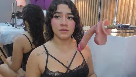 G R E T T A   Try my PVT  online show from November 2025 11:23:02 AM