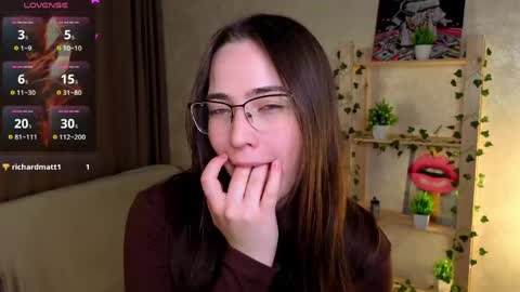 Snapshot of gretalinelle chatting on June 2026 05:18:01 PM Cutie Ellie online show from June 2026 05:18:01 PM