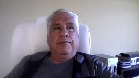 Snapshot of grisa01 chatting on October 2025 01:10:02 PM grisa01 online show from October 2025 01:10:02 PM