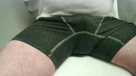 Snapshot of growerandrunner chatting on September 2025 03:06:02 AM growerandrunner online show from September 2025 03:06:02 AM