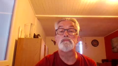 Snapshot of grybear60 chatting on May 2026 11:06:01 AM Grybear online show from May 2026 11:06:01 AM