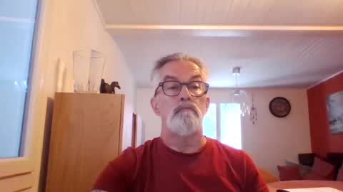Snapshot of grybear60 chatting on June 2026 08:05:02 AM Grybear online show from June 2026 08:05:02 AM