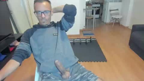 guachin_new online show from October 2025 06:20:01 PM