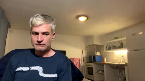 Snapshot of guardiannif_ chatting on March 2025 12:29:01 AM guardiannif_ online show from March 2025 12:29:01 AM