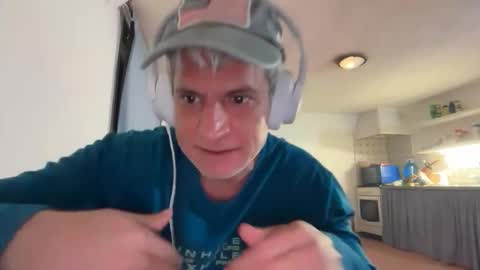 Snapshot of guardiannif_ chatting on January 2026 09:07:02 PM guardiannif_ online show from January 2026 09:07:02 PM