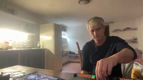 Snapshot of guardiannif_ chatting on February 2026 07:21:01 PM guardiannif_ online show from February 2026 07:21:01 PM