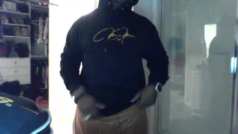 Snapshot of guidedhandstech chatting on January 2025 01:31:01 AM guidedhandstech online show from January 2025 01:31:01 AM