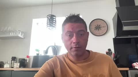 guil0 online show from September 2025 10:14:01 AM