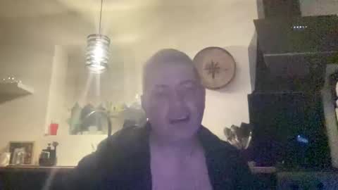 guil0 online show from March 2026 09:06:02 AM