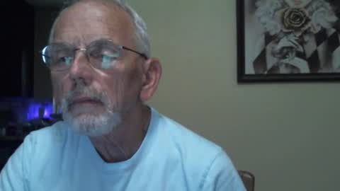 Snapshot of gulfcoast1952 chatting on December 2024 02:30:02 PM Roy online show from December 2024 02:30:02 PM