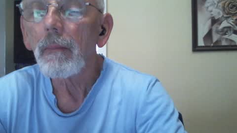 Snapshot of gulfcoast1952 chatting on January 2025 02:44:01 PM Roy online show from January 2025 02:44:01 PM