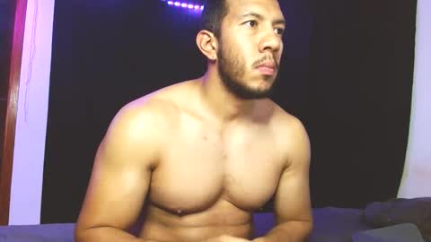 holl latino online show from November 2025 04:23:02 AM