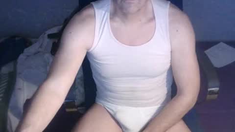 gusanito_enano online show from February 2026 06:25:02 PM