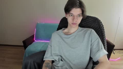 guy_liam1 online show from December 2024 07:36:01 PM