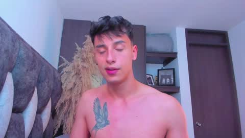 Snapshot of guy_twinks chatting on December 2024 05:17:02 AM Gabriel online show from December 2024 05:17:02 AM