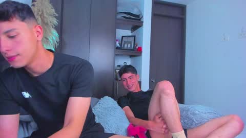 Snapshot of guy_twinks chatting on January 2025 07:55:01 PM Gabriel online show from January 2025 07:55:01 PM