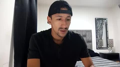 Snapshot of guykarim chatting on March 2026 04:05:02 AM karim online show from March 2026 04:05:02 AM