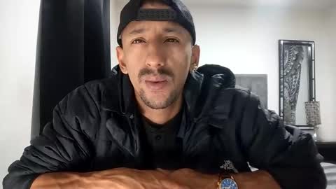 Snapshot of guykarim chatting on April 2026 12:16:02 AM karim online show from April 2026 12:16:02 AM