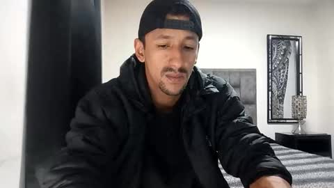 Snapshot of guykarim chatting on May 2026 04:19:01 AM karim online show from May 2026 04:19:01 AM