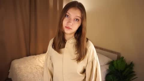 Molly online show from January 2026 04:17:02 AM