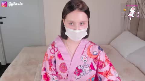 Snapshot of gylaxie chatting on October 2025 09:54:01 AM online show from October 2025 09:54:01 AM