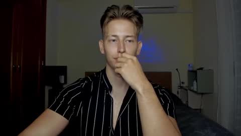 Oliver online show from February 2025 07:49:01 PM