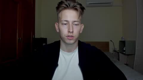 Oliver online show from March 2025 08:18:02 PM