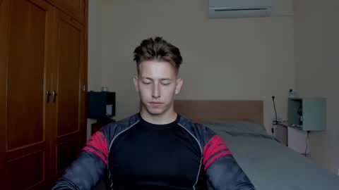 Oliver online show from March 2025 04:17:02 PM