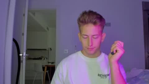 Oliver online show from December 2025 03:52:01 PM