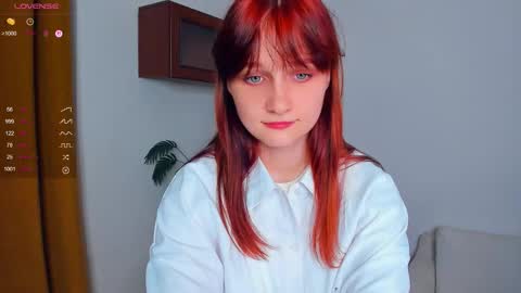 Kelly  Lilly online show from September 2025 06:55:01 PM