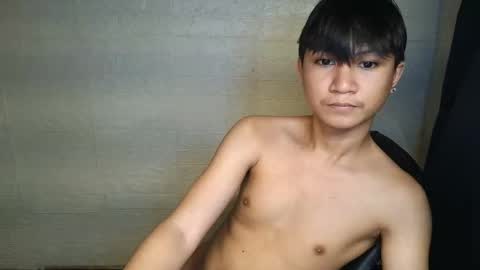 Snapshot of h0t_chan chatting on January 2026 03:05:01 PM h0t_chan online show from January 2026 03:05:01 PM