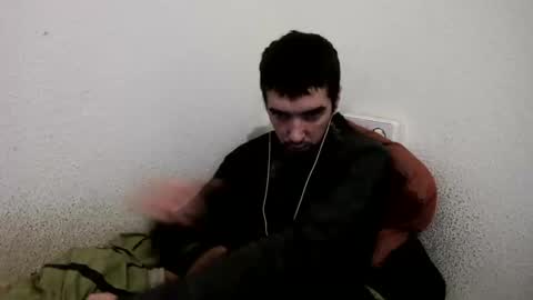 Snapshot of h1dden_reality chatting on February 2025 11:30:01 PM h1dden_reality online show from February 2025 11:30:01 PM