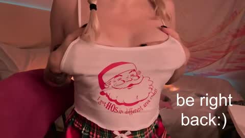 Lana online show from February 2025 07:07:01 PM