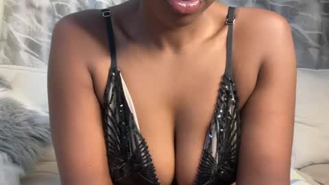 Snapshot of h_o_t_goddess chatting on June 2026 05:07:01 AM h_o_t_goddess online show from June 2026 05:07:01 AM