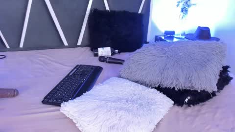 Kendal online show from January 2026 04:38:02 AM