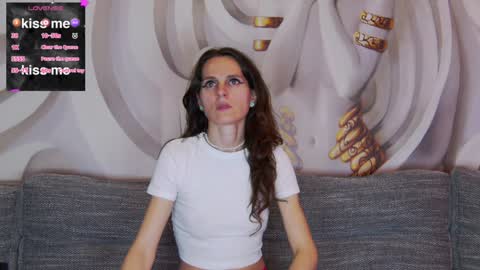 Snapshot of hailey_peach chatting on February 2025 11:58:01 PM HaileyPeach online show from February 2025 11:58:01 PM