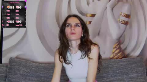 Snapshot of hailey_peach chatting on March 2025 09:14:02 PM HaileyPeach online show from March 2025 09:14:02 PM