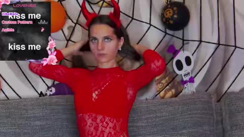 Snapshot of hailey_peach chatting on October 2025 05:58:02 PM HaileyPeach online show from October 2025 05:58:02 PM