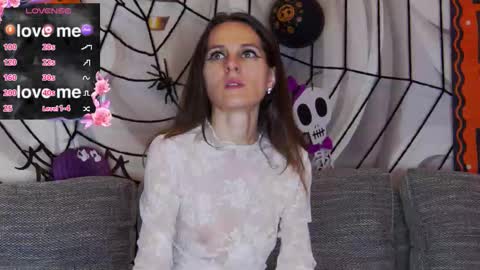 Snapshot of hailey_peach chatting on November 2025 05:59:01 PM HaileyPeach online show from November 2025 05:59:01 PM