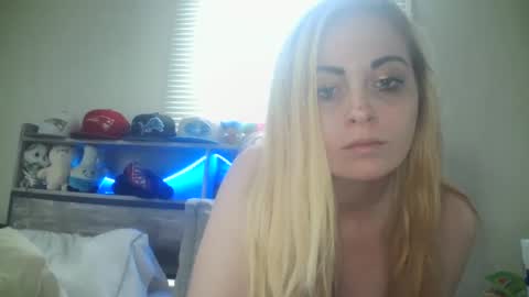 Snapshot of haileyakuma69 chatting on February 2025 08:42:02 PM Hailey and d online show from February 2025 08:42:02 PM