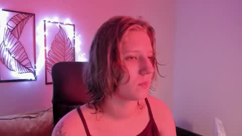 Hailey online show from November 2025 09:04:01 AM