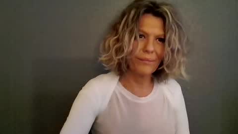 Hailey online show from February 2026 07:55:02 PM