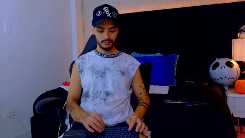 H A I R Y D I A M O N D online show from October 2025 12:06:01 PM