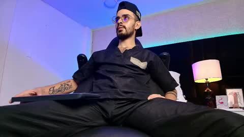 H A I R Y D I A M O N D online show from October 2025 10:21:01 PM