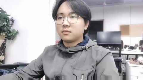 Snapshot of hairycol66 chatting on November 2025 02:53:02 PM hairycol66 online show from November 2025 02:53:02 PM