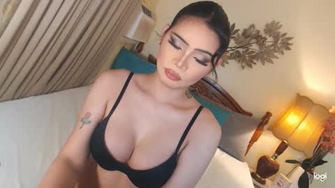 YOUR SIDECHIC HAILEY online show from November 2025 09:48:02 AM