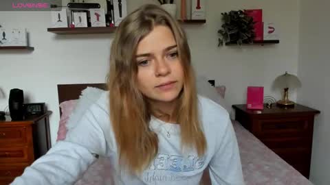 Snapshot of haleyreedme chatting on September 2025 09:46:01 AM Haley online show from September 2025 09:46:01 AM