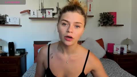 Snapshot of haleyreedme chatting on October 2025 09:30:02 AM Haley online show from October 2025 09:30:02 AM